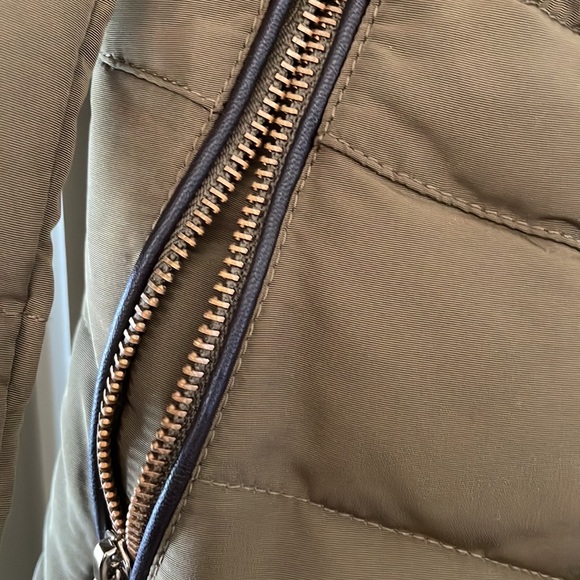 Zara down jacket - Picture 3 of 9